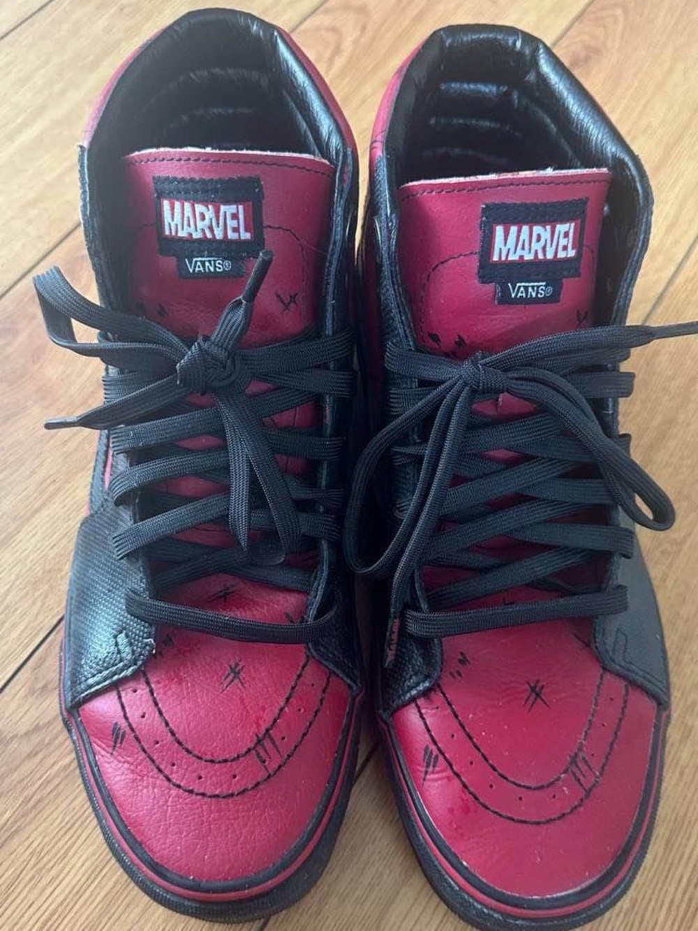 Marvel x Vans High-Top Sneakers - Red & Black